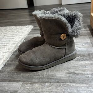 UGG Youth Gray Snow Boots